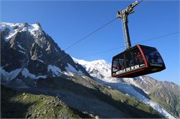 Téléphérique Aiguille du Midi - OT Vallée de Chamonix-Mont-Blanc