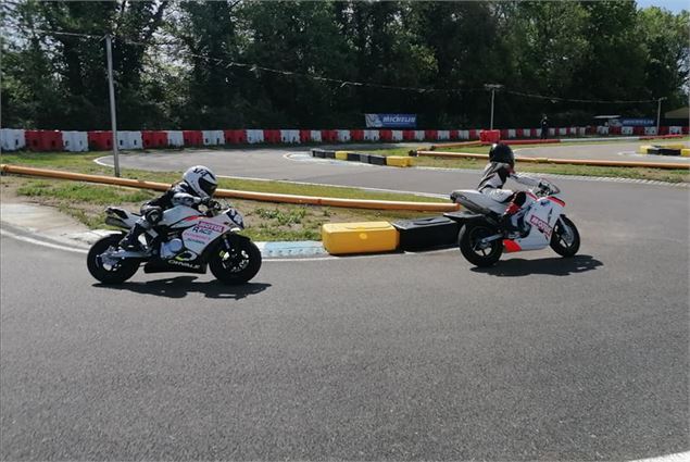 Course moto - Karting Montrevel