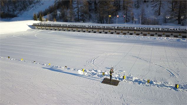 Stade de Biathlon de Bessans hiver - D.Cuvelier - OT HMV