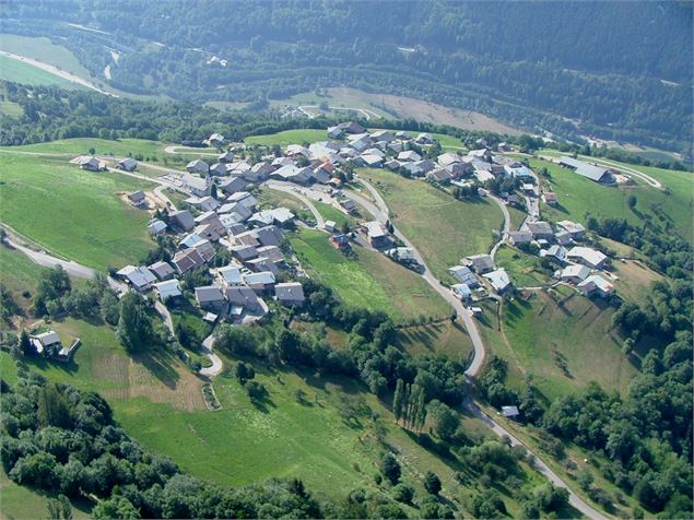 Village de Valezan vallée de la Plagne - Marie Louise Plassiard
