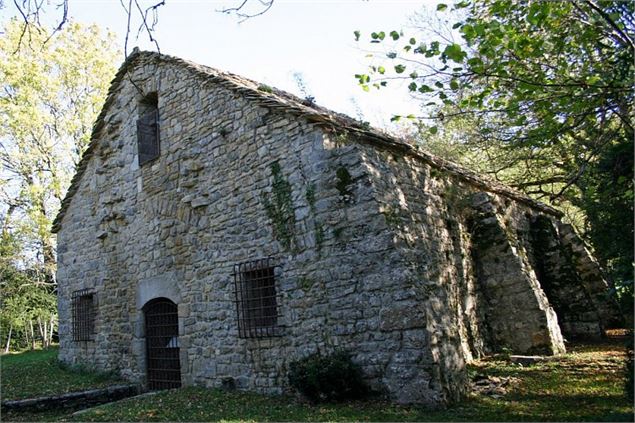 Chapelle de Montfort - s calland