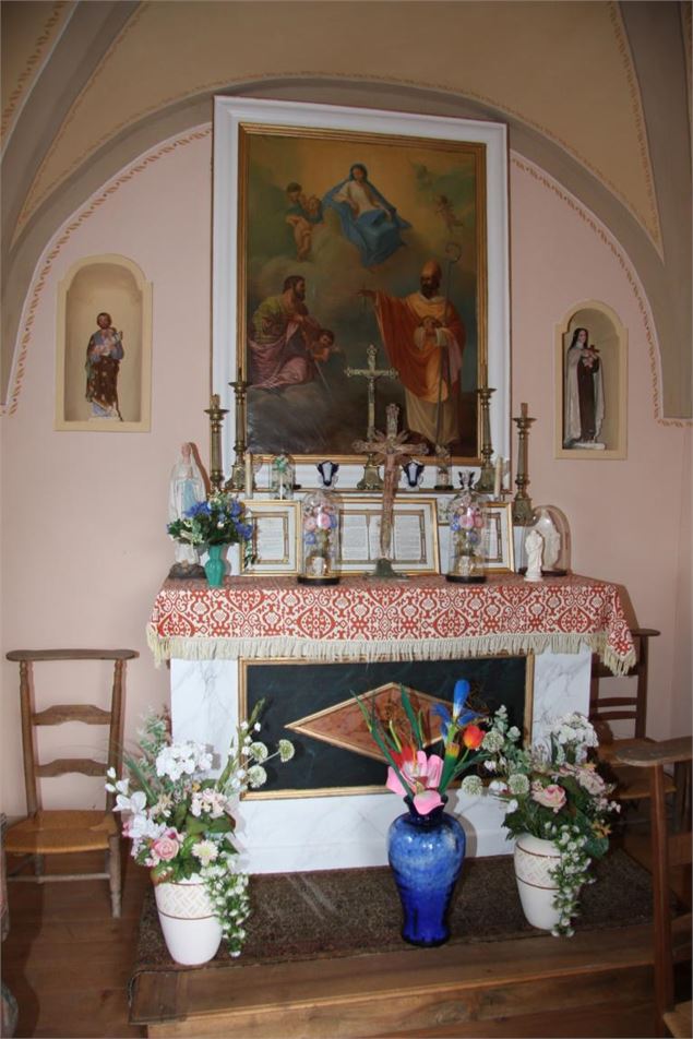 L'Autel de la chapelle Saint Grat - OTVVA