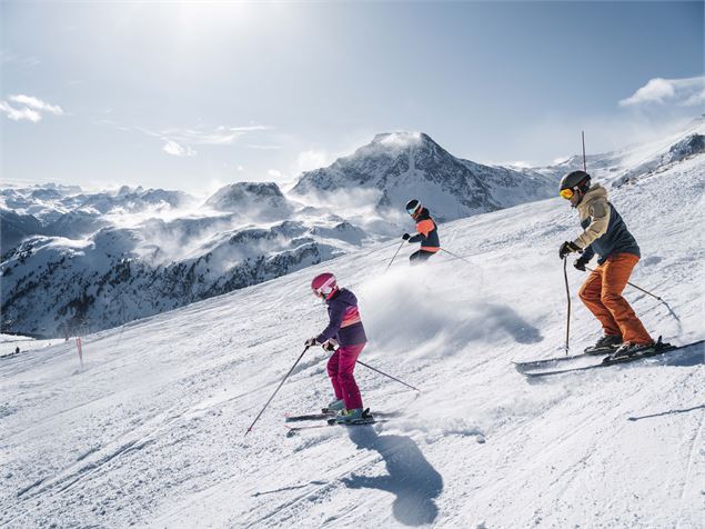 Skieurs sur les pistes de ski d'Aussois - Alicia Magnenot