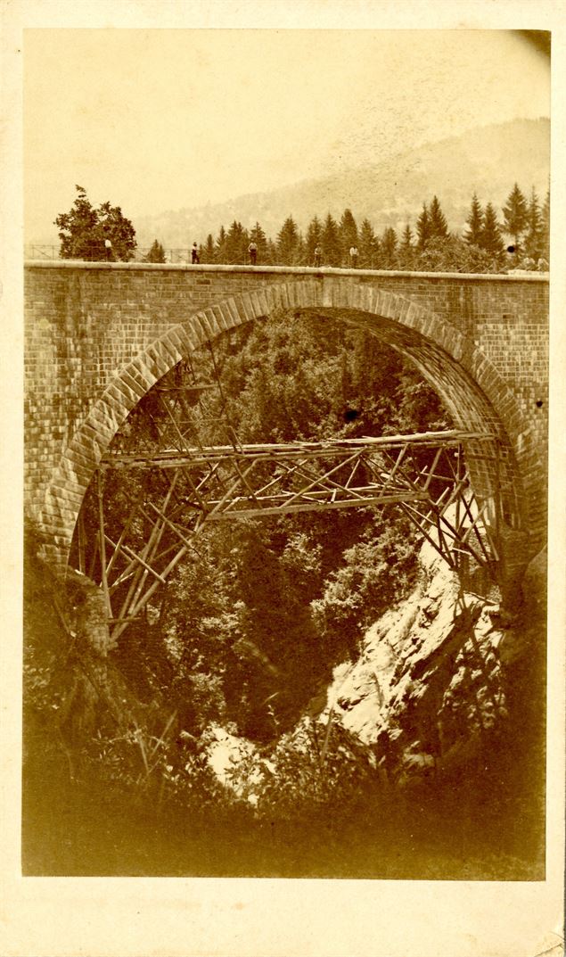 pont du diable - collection JPGay - Maison forte de Hautetour