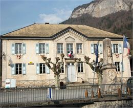 Monument aux Morts Mieussy - Monument aux Morts Mieussy