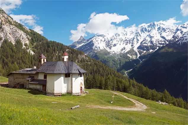 Sanctuaire ND-des-Vernettes - Drône de regard