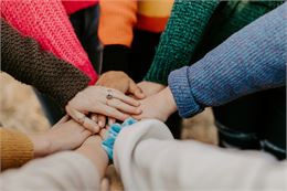 Team building - Unsplash