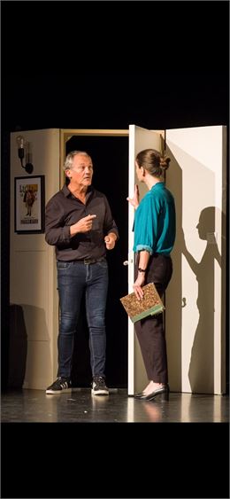 Théâtre : La porte d'à côté_Modane - Compagnie le masque blanc