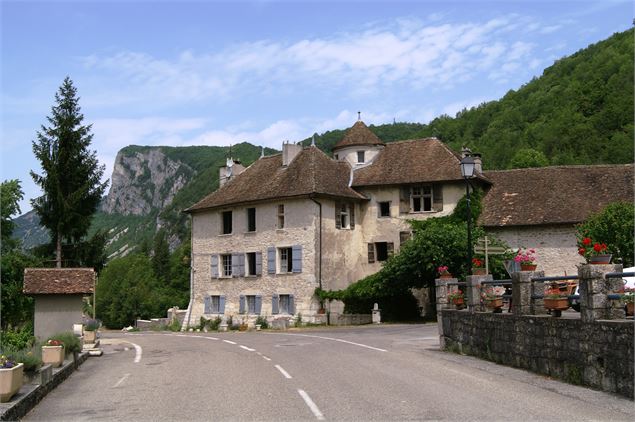 Village de Rossillon - Office de Tourisme Bugey Sud Grand Colombier