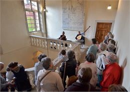 visite musicale de l'Abbaye d'Ambronay - ©Bertrand_PICHENE-CCR_Ambronay