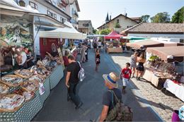 Rue du Centre - P. Thiriet