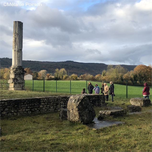 Visite des vestiges du temple - Mélanie Poirson