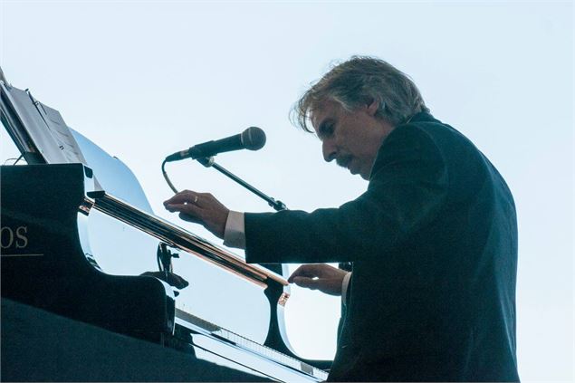 Oregon Music Hall of Fame Piainist John Nilsen in Concert