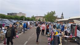 vide-grenier - Anim à Bourg