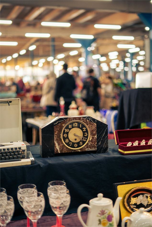 Vide Grenier_Chambéry - Photo de Oğuz Kandemir: https://www.pexels.com/fr-fr/photo/retro-vintage-tem