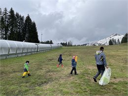 ramassage des déchets - Praz de Lys Sommand