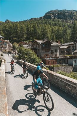 La petite vadrouille_Val-d'Isère - Jeremy Bernard