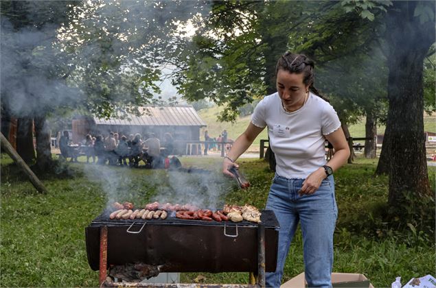 Soirée barbeuc - Office de Tourisme de Saint Jean d'Arves