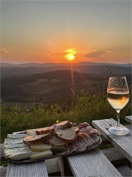 Plateau repas charcuterie Fromage. - oui