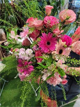 Photo d'une composition florale - Pom'Violette