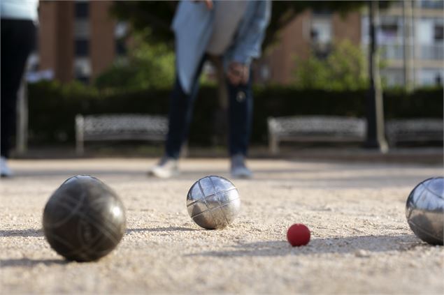 Concours de pétanque - Freepik