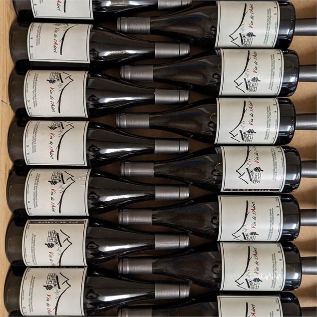 Embouteillage du vin_La Plagne Tarentaise - Vignes de Tarentaise