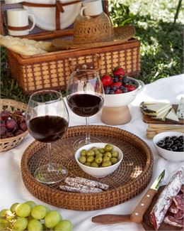 Apéritif champêtre_Saint-Colomban-des-Villards - Freepik