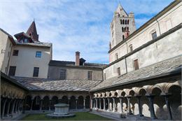 Collégiale Saint-Ours