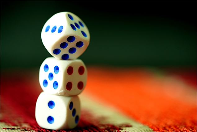Jeux intergénérationnels à l'EHPAD - Pixabay
