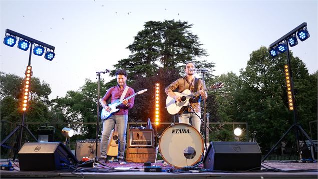 Concert au pied de ville - Kindred_Samoëns - Lucas Mege