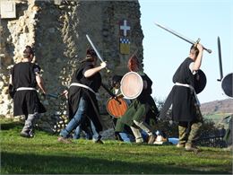 Combats médiévaux et lancer de haches_Saint-Martin-de-Belleville