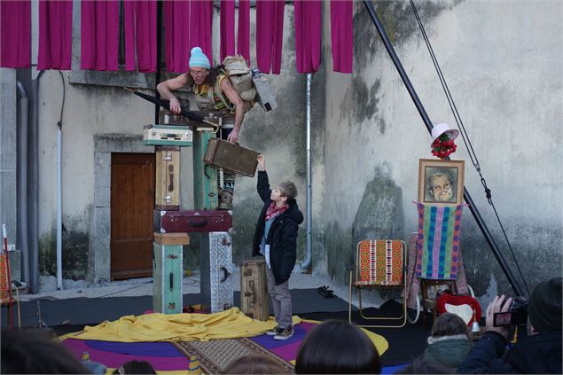 Spectacle familiale : Le Valpiniste_Montchavin-les-Coches - La Compagnie Monsieur Bû