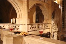 Monastère et dégustation1 - ©OTGBA - D.R.