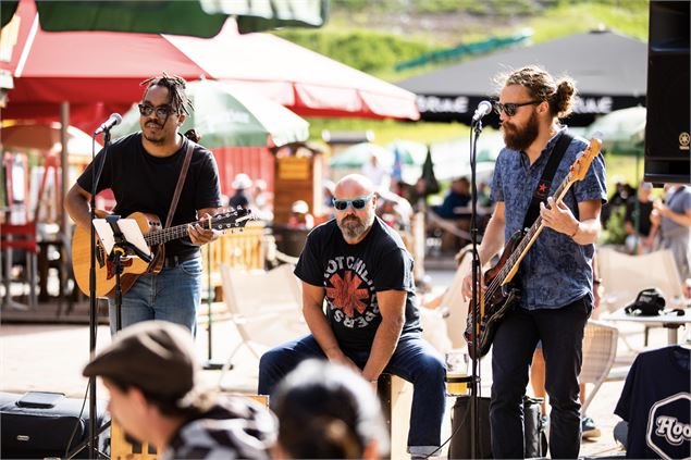 Concert en terrasse de Hook - Sylvain Aymoz