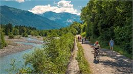 Vélo Nature 1/2 journée "Découverte des cascades" en famille de Samoëns à Morillon Sixt-Fer-à-Cheval