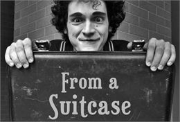 From a suitcase - Spectacle Est Dans La Rue_La Toussuire - From a suitcase