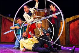 Les madeleines poulpes - Spectacle Est Dans La Rue_La Toussuire - Cie Kadavreski