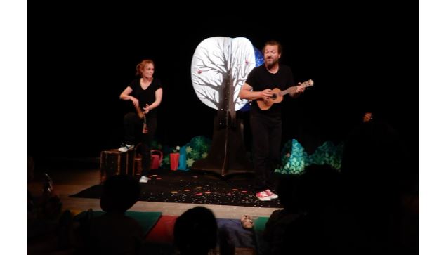 Spectacle enfant La Ronde des saisons - Cie La foule en délire