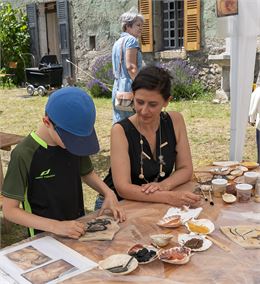 Journées Européennes de l’Archéologie : ateliers préhistoire en famille._Arboys en Bugey - BViversAS