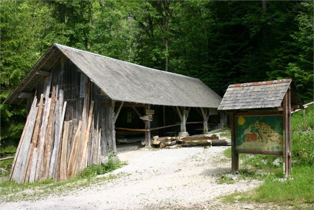 Scierie à grand cadre de Bellecombe - Association Amis du patrimoine Bellecombes-en-Bauges