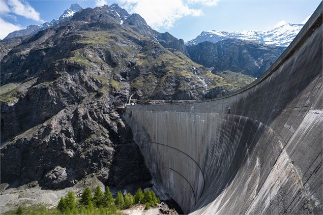 Visite du barrage de Mauvoisin