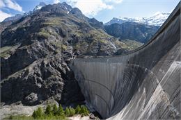 Visite du barrage de Mauvoisin