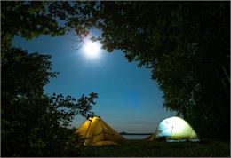 Tentes sous le ciel étoilé - Pixabay