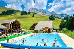Summer Pool_Manigod - Tilby Vattard