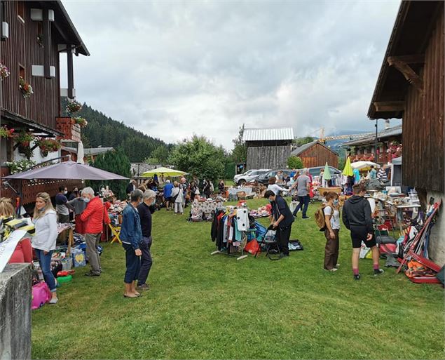 Vide-grenier des Amis de la Turche