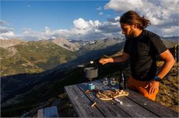 Soirée Fondue en plein air et Coucher de soleil - ©Sylvain Aymoz