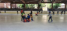 À la patinoire de Valloire - Service enfance jeunesse