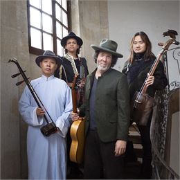 Concert "Duplessy & Les Violons du Monde" - Photo © Thibault de Puyfontaine