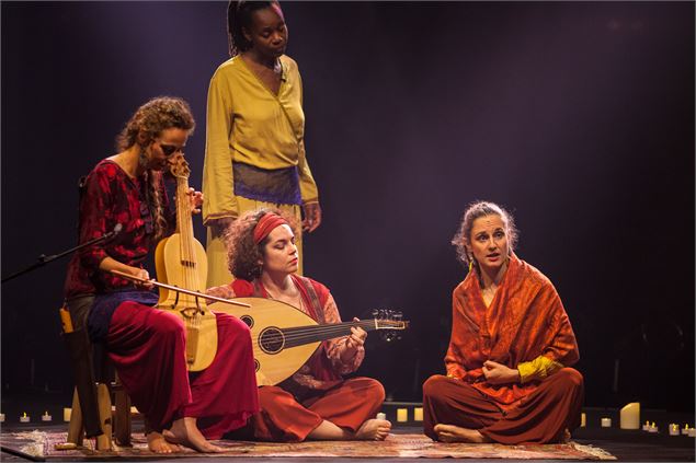 Spectacle - ©Meng Phu