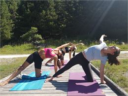 Yoga au féminin - Magali_Ayali
